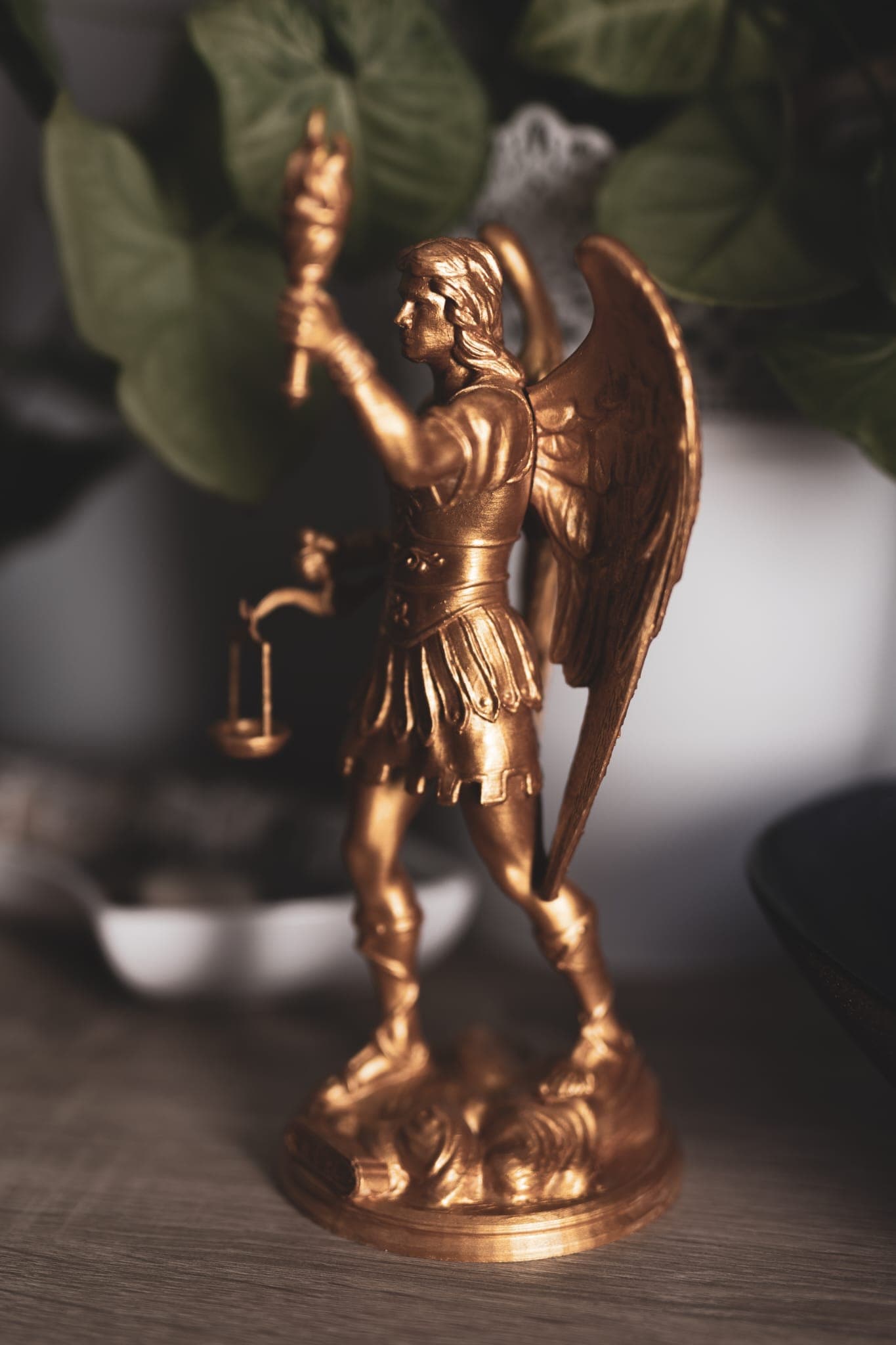 Plasma Harmonizer Statue — Archangel Uriel (25 cm)